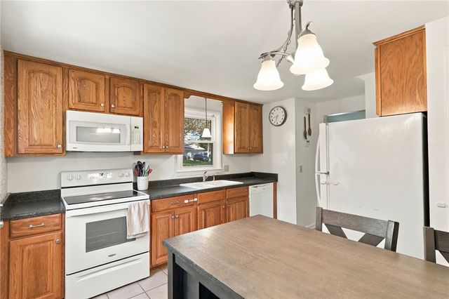 37 Saint Johns Drive, Greece, NY 14626
