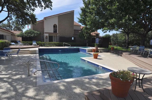 505 Ranch Trail 105, Irving, TX 75063