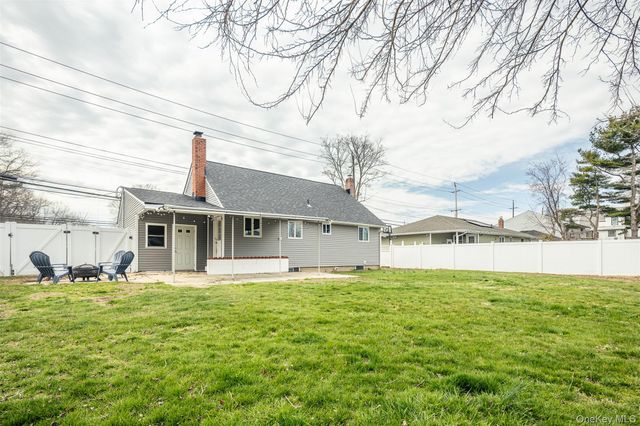 167 Union Avenue, Holbrook, NY 11741