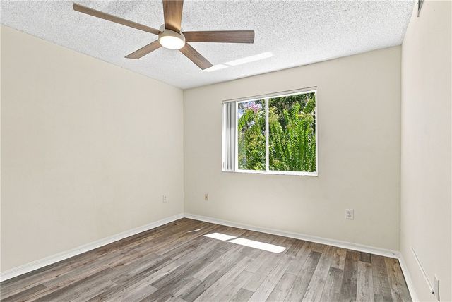 1670 N 42nd Circle 204, Vero Beach, FL 32967
