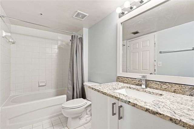 1670 N 42nd Circle 204, Vero Beach, FL 32967
