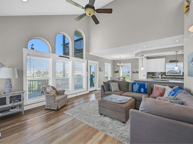3902 Warrior Court, Galveston, TX 77554