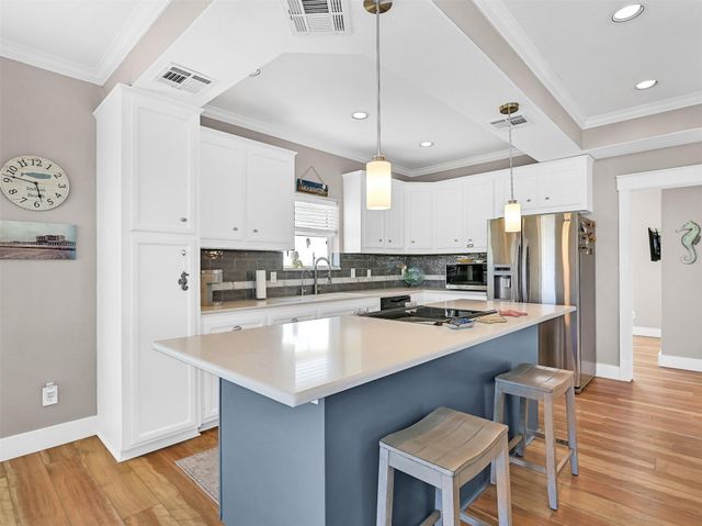 3902 Warrior Court, Galveston, TX 77554