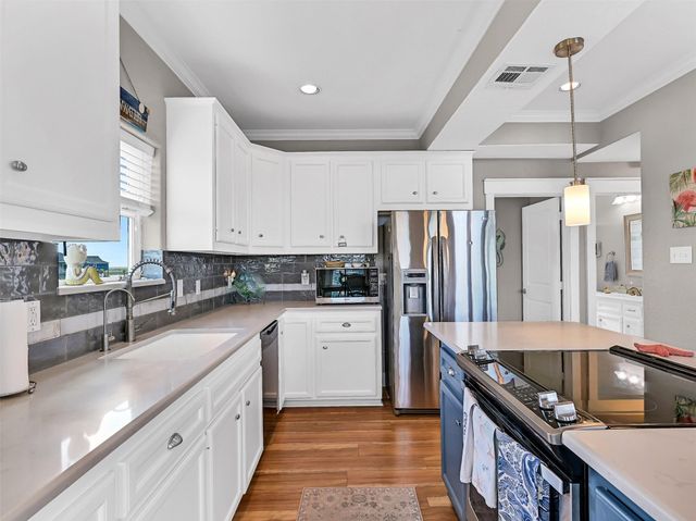3902 Warrior Court, Galveston, TX 77554