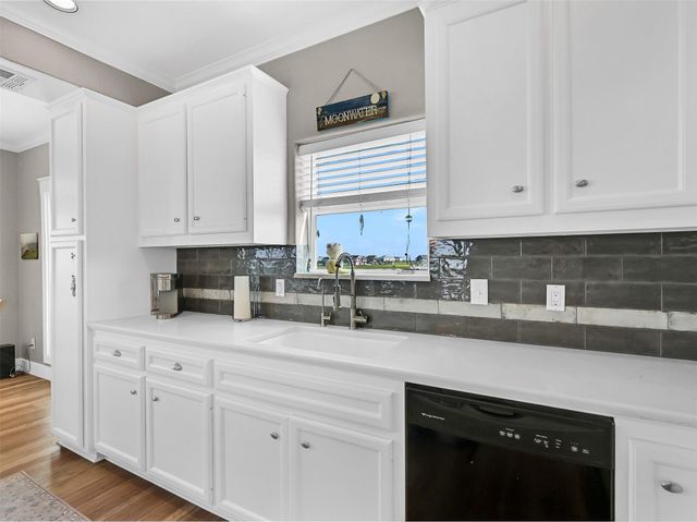 3902 Warrior Court, Galveston, TX 77554