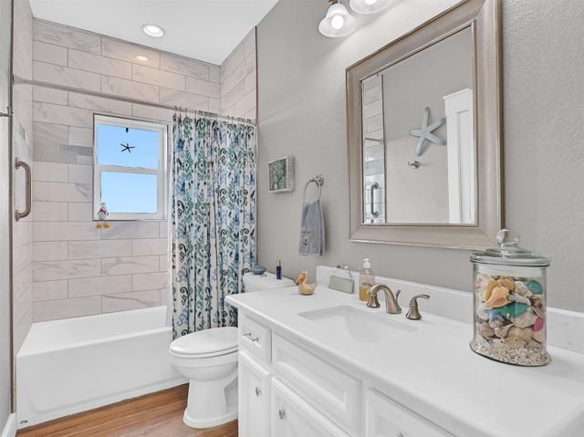 3902 Warrior Court, Galveston, TX 77554