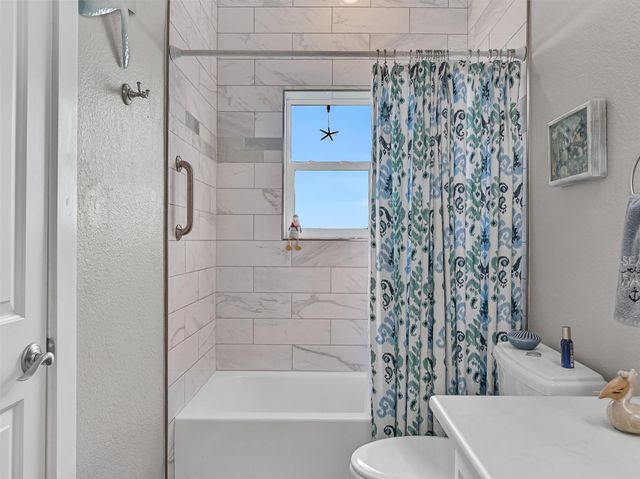 3902 Warrior Court, Galveston, TX 77554
