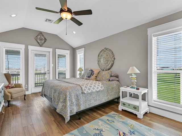 3902 Warrior Court, Galveston, TX 77554