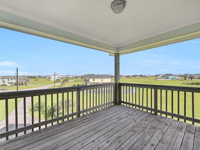 3902 Warrior Court, Galveston, TX 77554