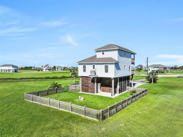 3902 Warrior Court, Galveston, TX 77554