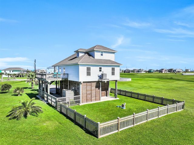 3902 Warrior Court, Galveston, TX 77554