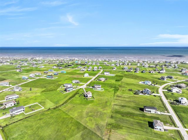 3902 Warrior Court, Galveston, TX 77554