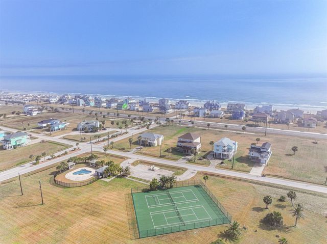 3902 Warrior Court, Galveston, TX 77554
