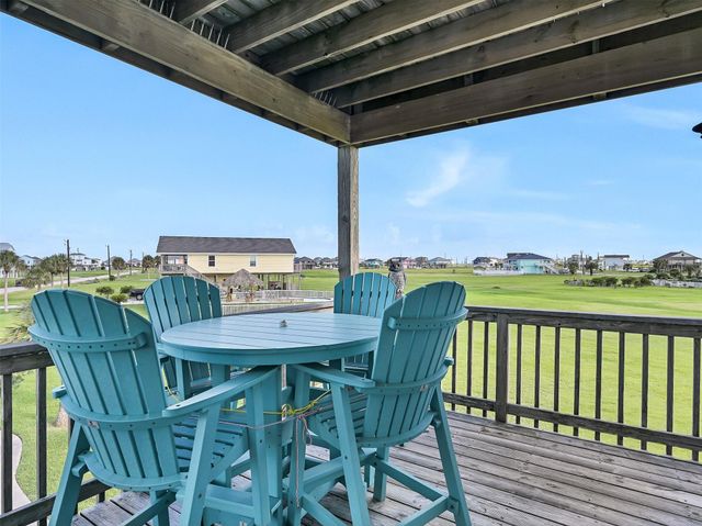 3902 Warrior Court, Galveston, TX 77554