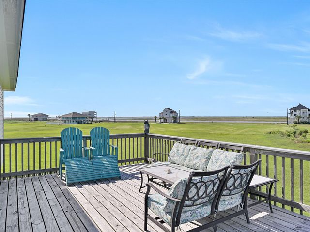 3902 Warrior Court, Galveston, TX 77554