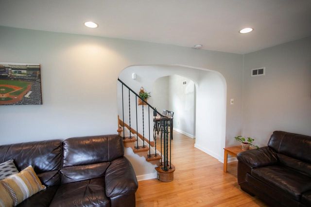 10540 Spring Green ROAD, Greenfield, WI 53228