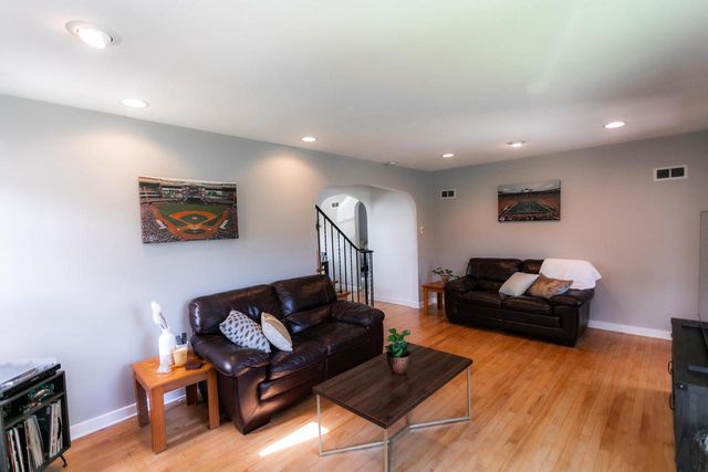 10540 Spring Green ROAD, Greenfield, WI 53228