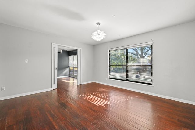 2600 Oakhaven DR, Austin, TX 78704