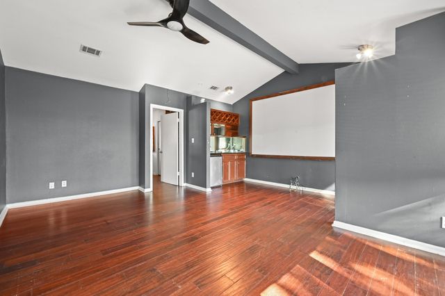 2600 Oakhaven DR, Austin, TX 78704