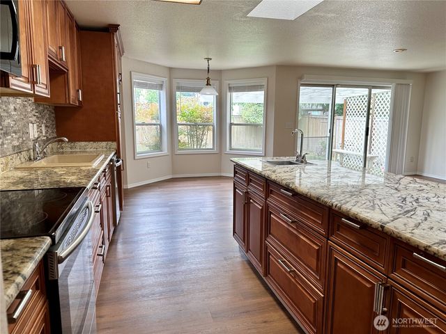 2137 Springview Drive NE, Olympia, WA 98506