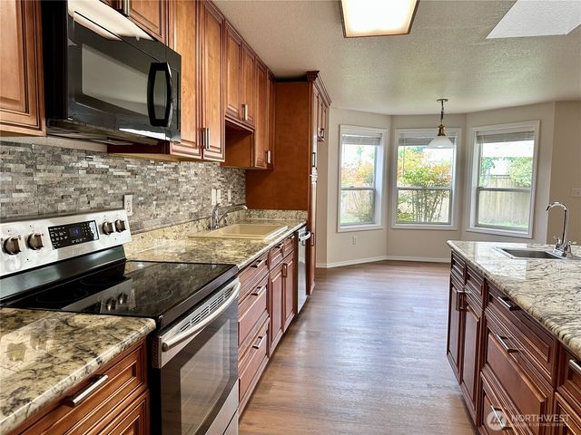 2137 Springview Drive NE, Olympia, WA 98506