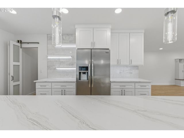 75 Nw MEADOW Dr, Beaverton, OR 97006