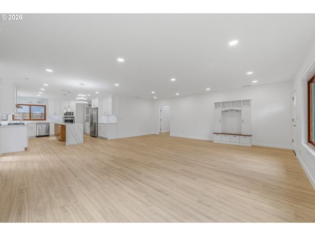 75 Nw MEADOW Dr, Beaverton, OR 97006