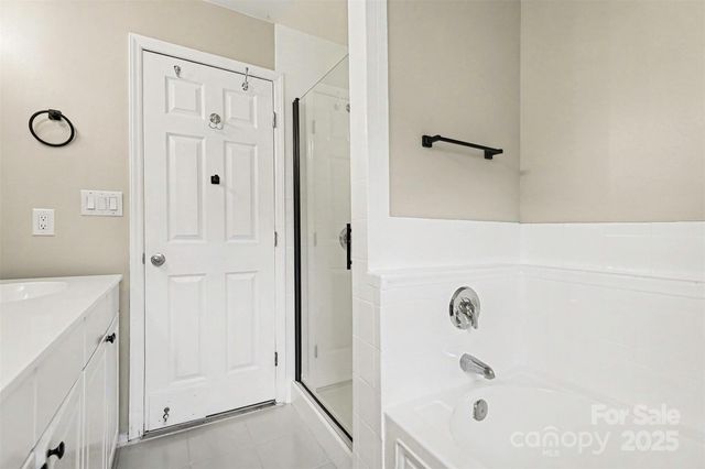 12145 Landing Green Drive, Charlotte, NC 28277