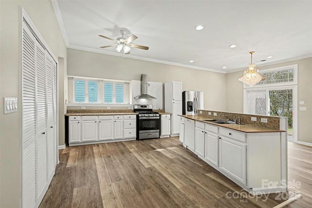 12145 Landing Green Drive, Charlotte, NC 28277