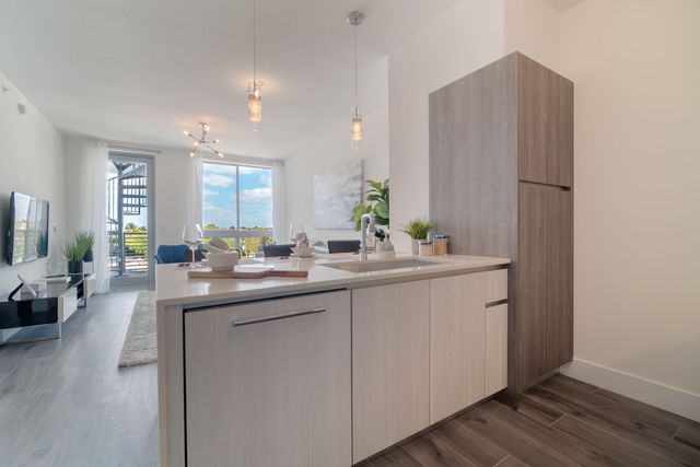 111 SE 1st Avenue 512, Delray Beach, FL 33444