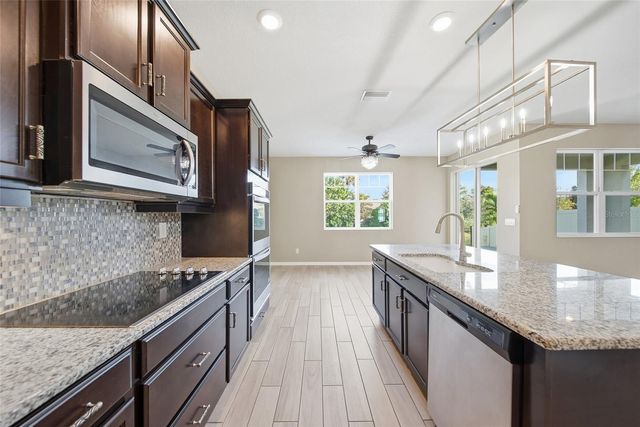 8147 ARTISAN CIRCLE, Seminole, FL 33777