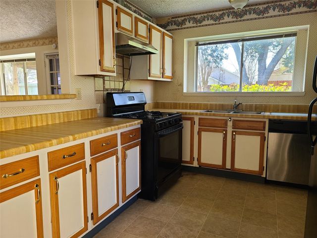 24127 Spring Towne Drive, Spring, TX 77373