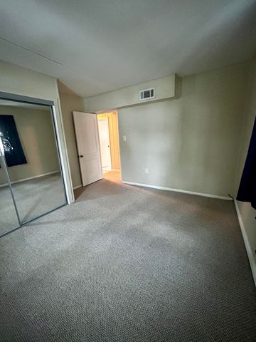 75 Indian Trail, Merrillville, IN 46410