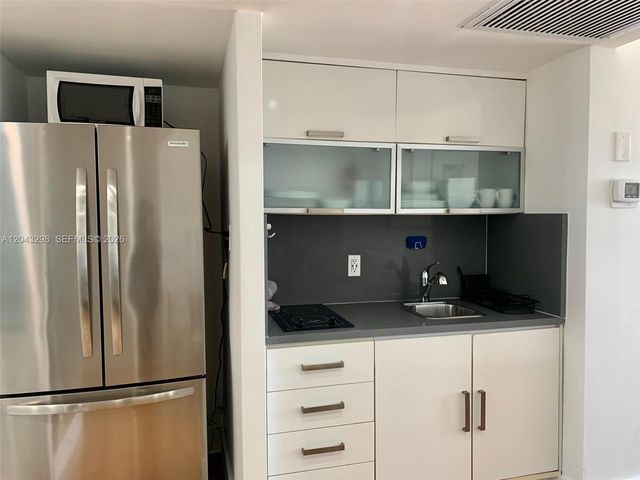 100 Lincoln Road 1514, Miami Beach, FL 33139