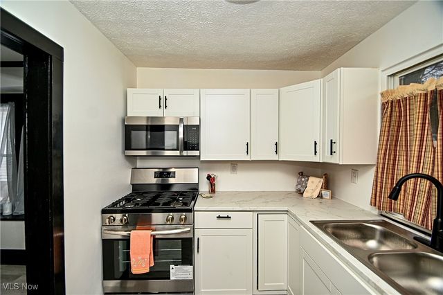 1228 Arnold Avenue, Akron, OH 44305