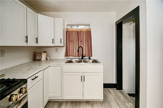 1228 Arnold Avenue, Akron, OH 44305