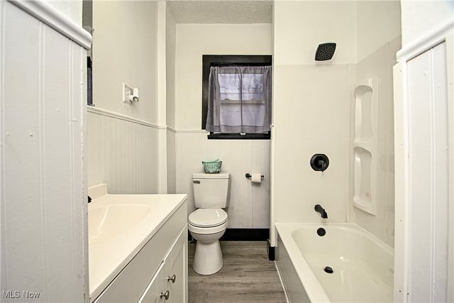 1228 Arnold Avenue, Akron, OH 44305