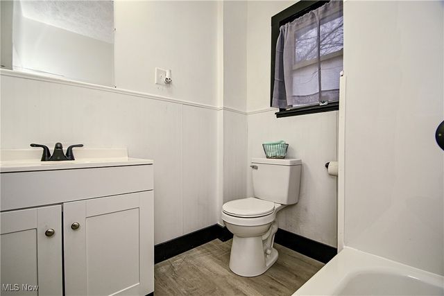 1228 Arnold Avenue, Akron, OH 44305