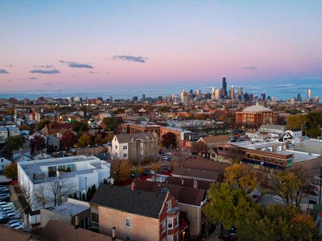 2025 W Coulter Street 3, Chicago, IL 60608