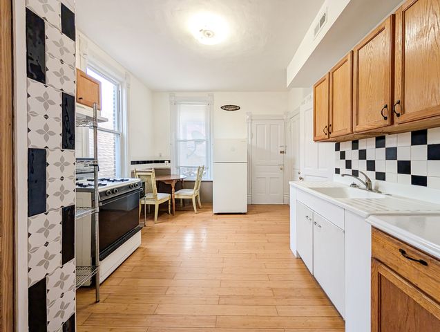 2025 W Coulter Street 3, Chicago, IL 60608