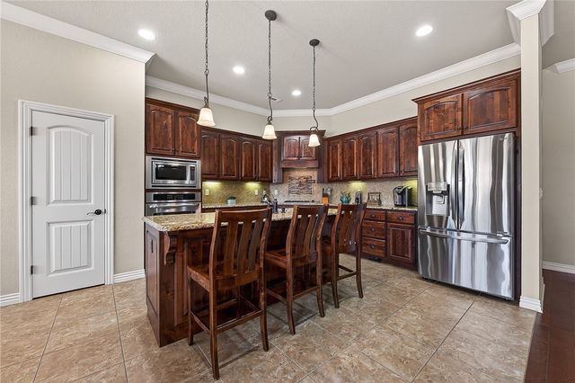4601 West Langmead Drive, Rogers, AR 72758
