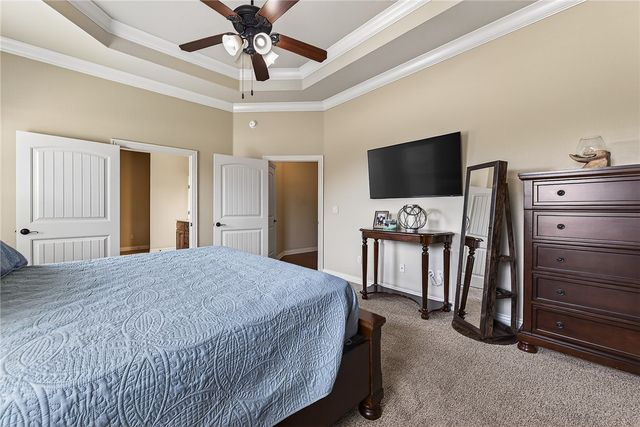 4601 West Langmead Drive, Rogers, AR 72758