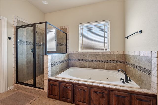 4601 West Langmead Drive, Rogers, AR 72758