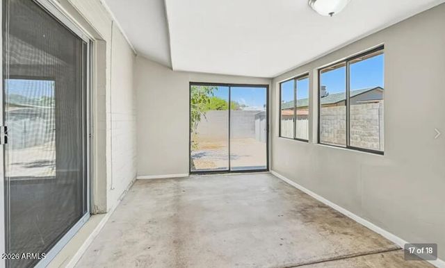 3520 W BANFF Lane, Phoenix, AZ 85053