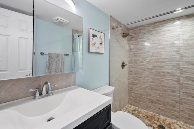 2900 SW 22nd Cir 221E, Delray Beach, FL 33445