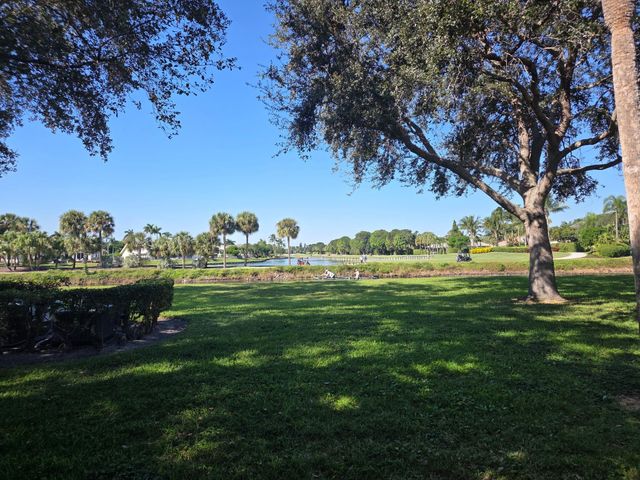 2900 SW 22nd Cir 221E, Delray Beach, FL 33445