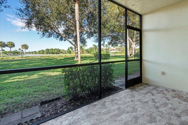 2900 SW 22nd Cir 221E, Delray Beach, FL 33445