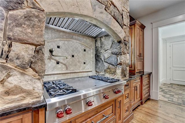 838 Middle Fork Trail, Suwanee, GA 30024