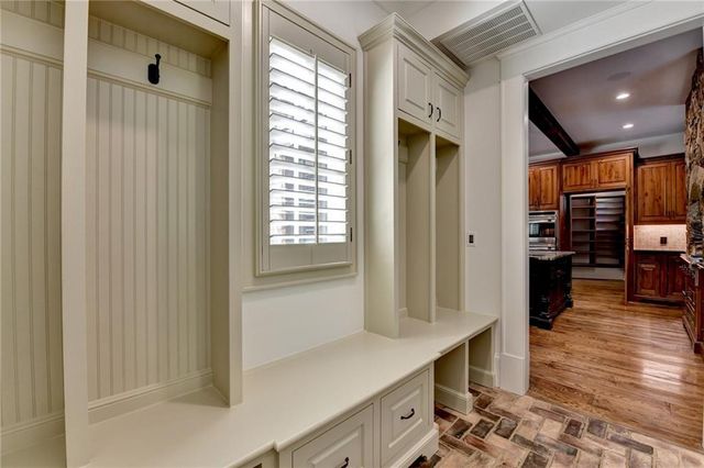 838 Middle Fork Trail, Suwanee, GA 30024