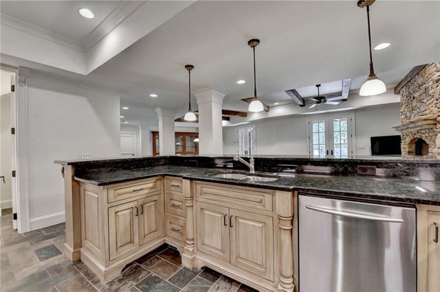 838 Middle Fork Trail, Suwanee, GA 30024
